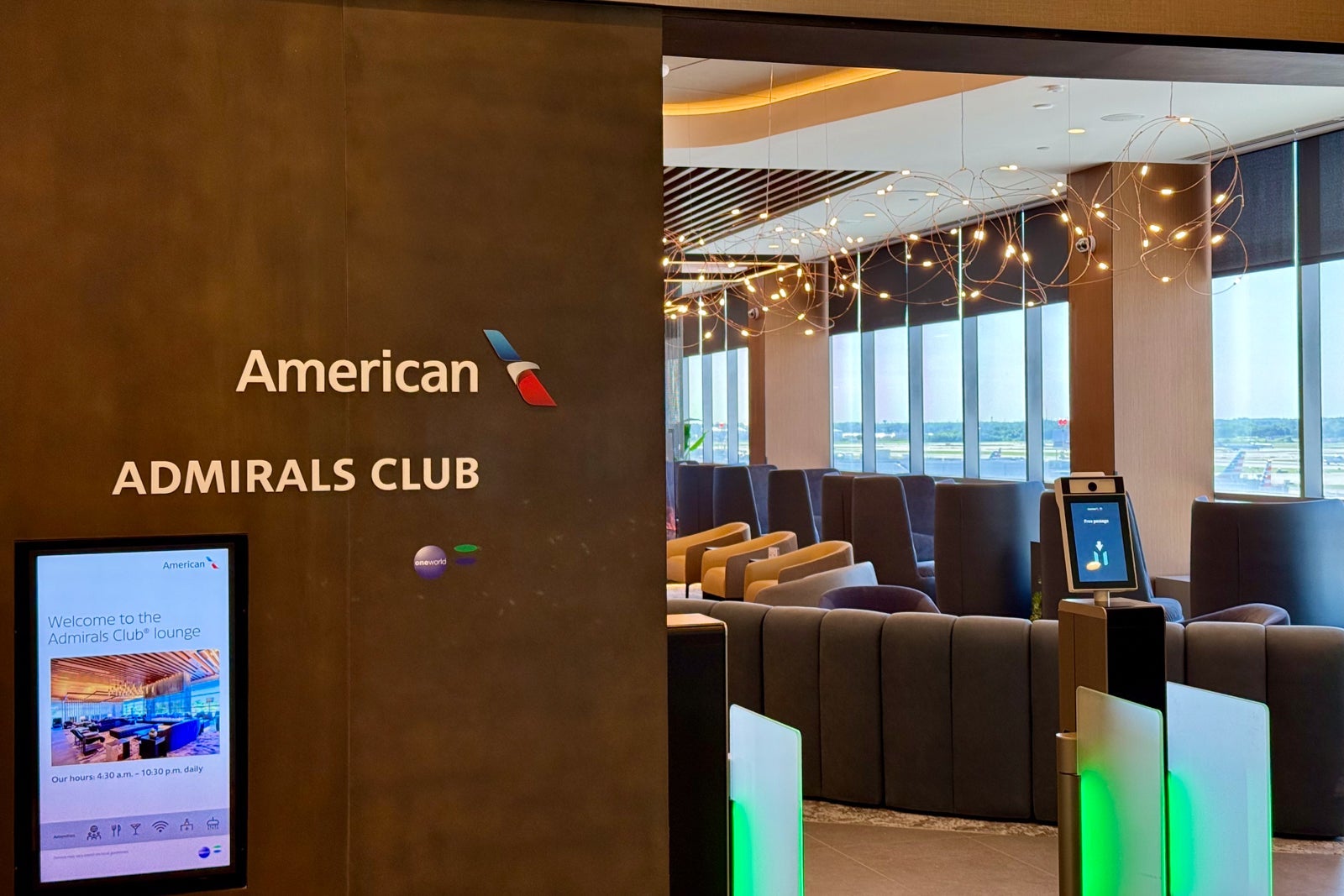 American Airlines Is Finally Taking Lounge Food Seriously